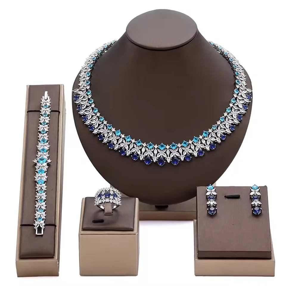 Mote komplette smykkesett