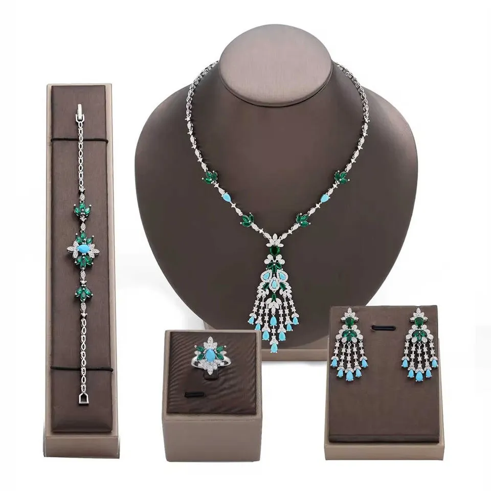 Nye smykkesett i sterling sølv