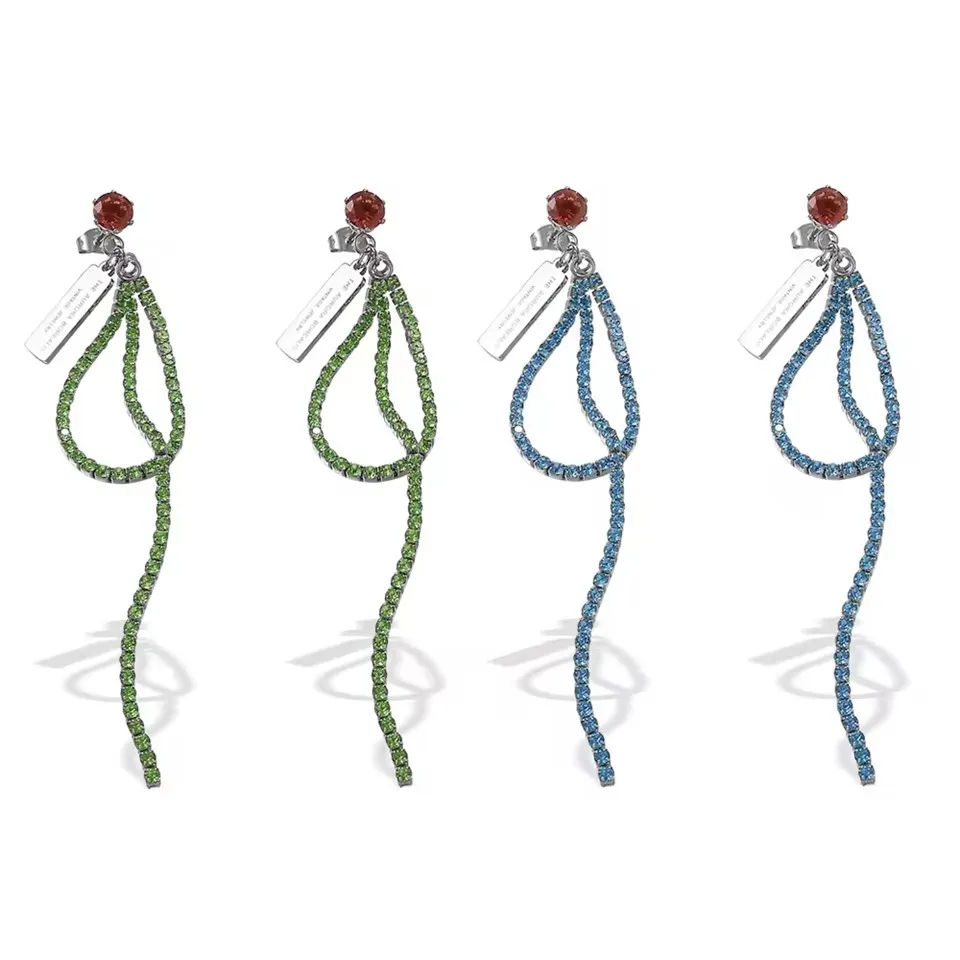 Hundred Personality øredobber i rustfritt stål